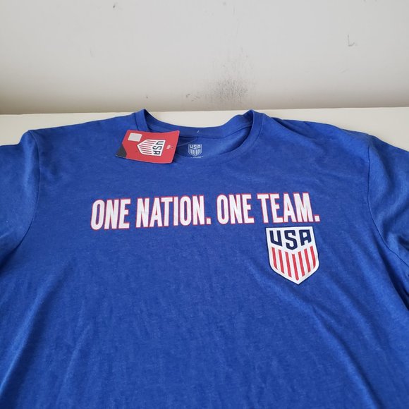 Team USA Soccer T-Shirt Tee Mens Large Blue One Nation One Team USMNT Crest NWT - Picture 2 of 12